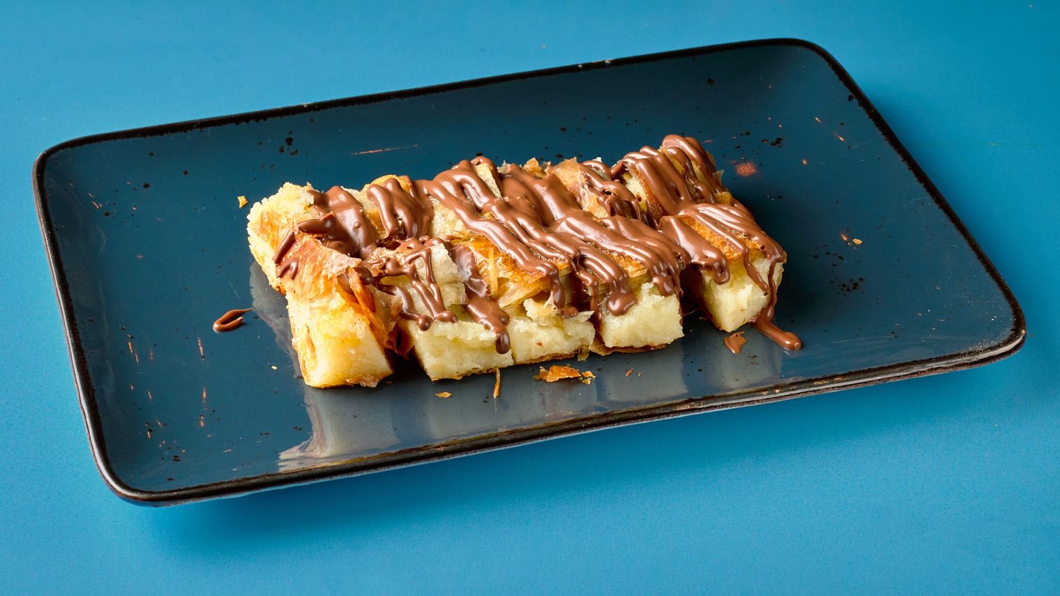 Bougatsa with custard and chocolate - Krema Kanela
