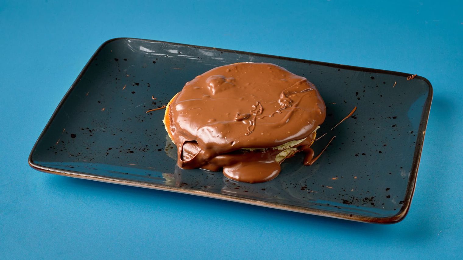 Sweet pancakes with chocolate - Krema Kanela